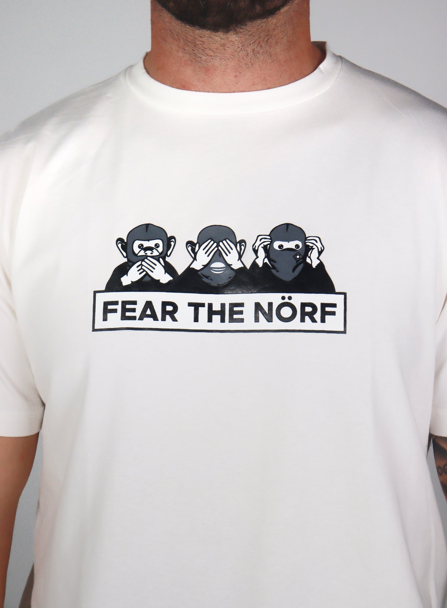 3 WISE MONKEYS WHITE TEE